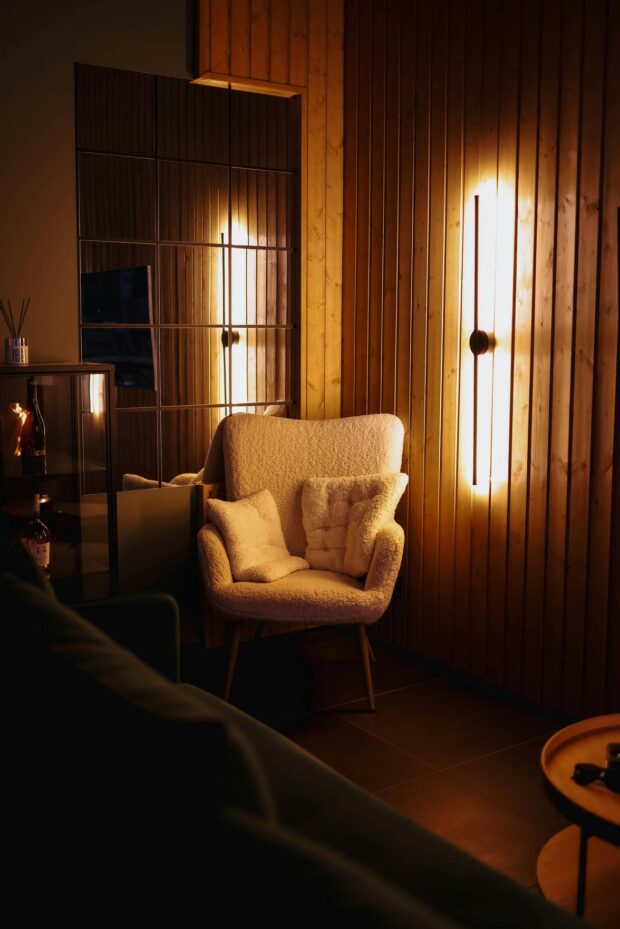 Iluminação Estratégica: Dicas de Decoração para Transformar Seu Espaço com Design de Interiores