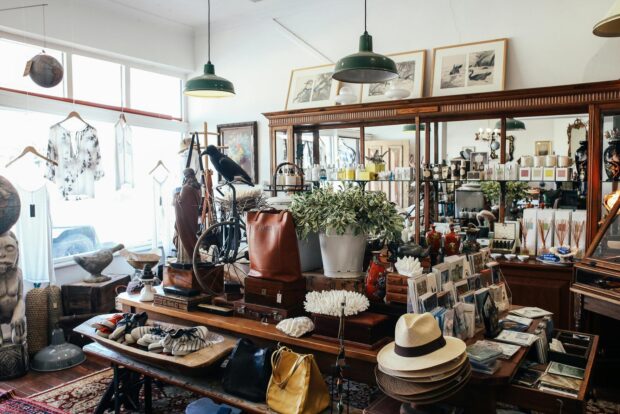 Decoração Criativa: Como Escolher Bolsas Decorativas e Acessórios para Valorizar Seu Ambiente