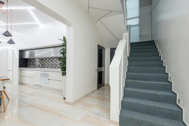 Transformação de Imóveis de Alto Padrão: Dicas de Design de Interiores para uma Decoração Sofisticada
