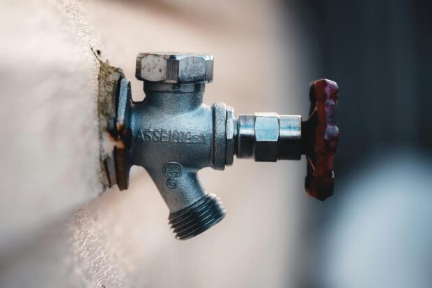 Detecção de Vazamentos: Dicas Práticas para Proteger sua Casa e Realizar Manutenção Preventiva