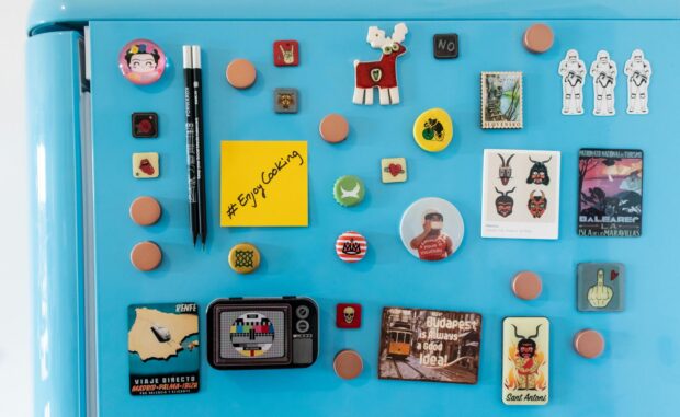 Dicas para Economizar em Viagens e Decorar a Casa com Estilo Acessível