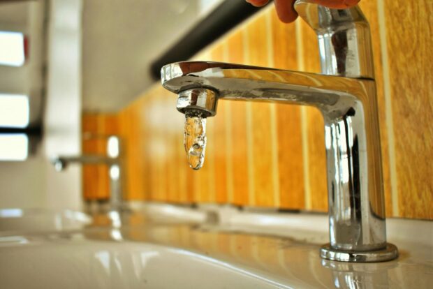 Como Prevenir Vazamentos em Casa com Dicas de Manutenção Eficiente e Sustentável